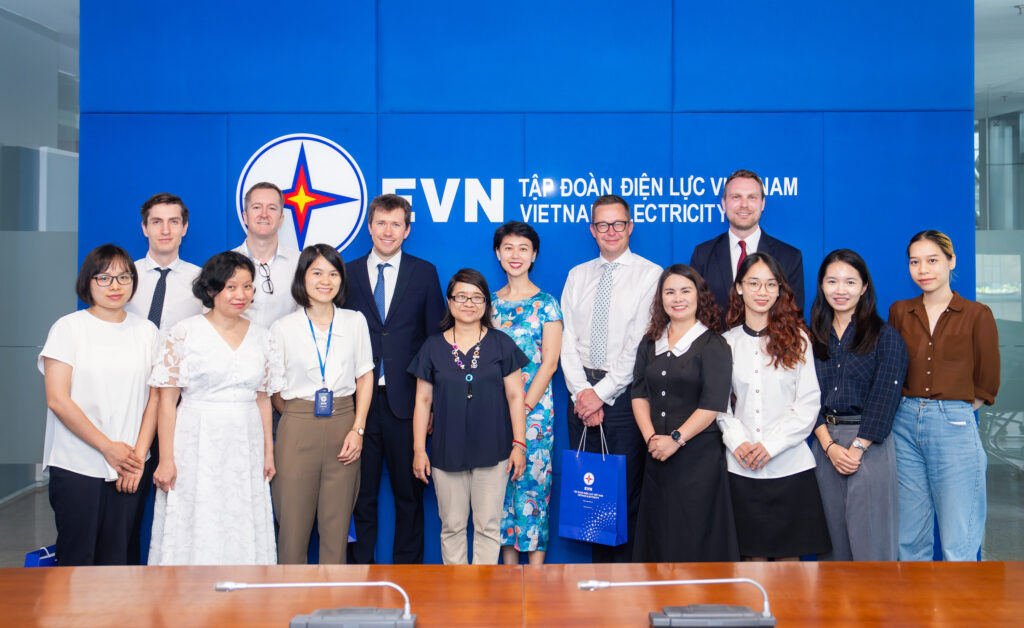 June 2024: Exchange with the delegation of the German Ministry of Economy and Climate Protection (BMWK), representatives of the German Embassy on gender equality and network’s activities